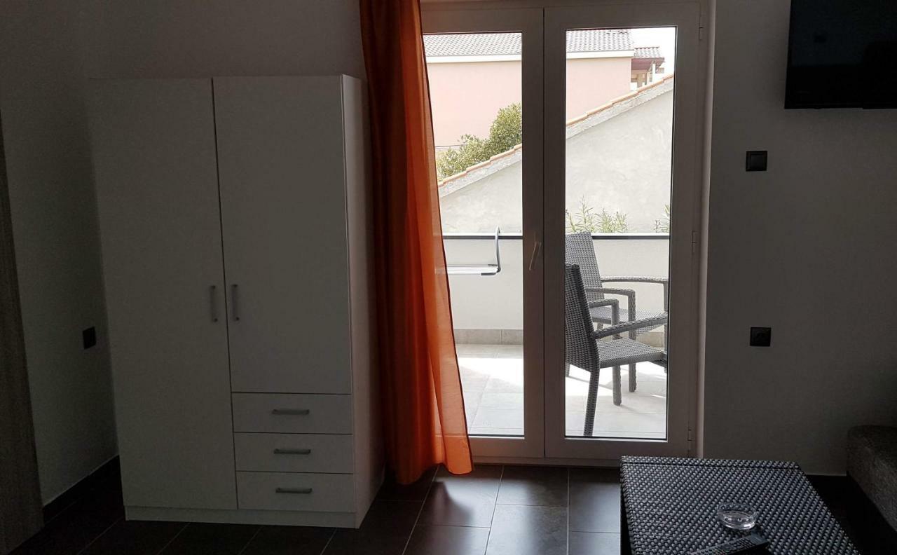 Apartments Star With Pool Biograd Na Moru Exterior foto