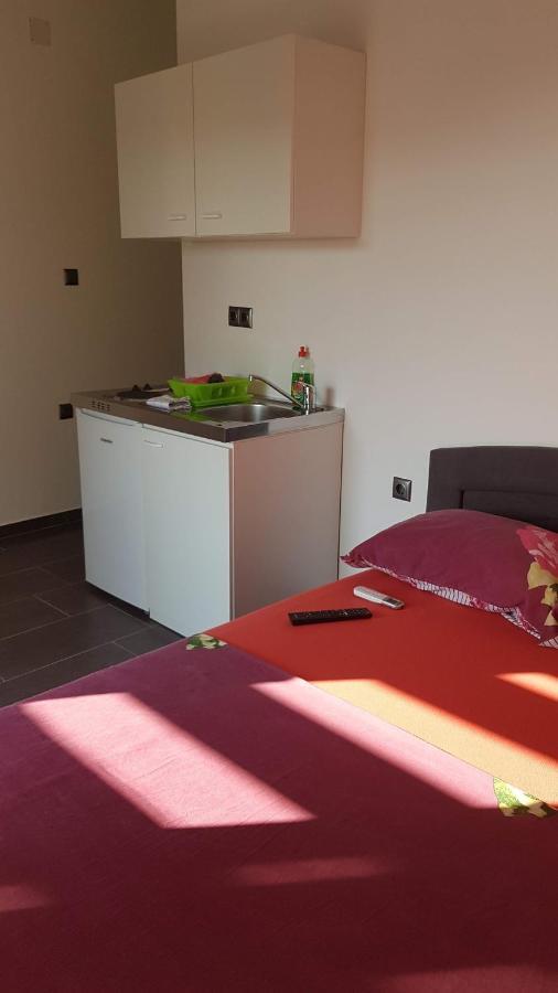 Apartments Star With Pool Biograd Na Moru Exterior foto